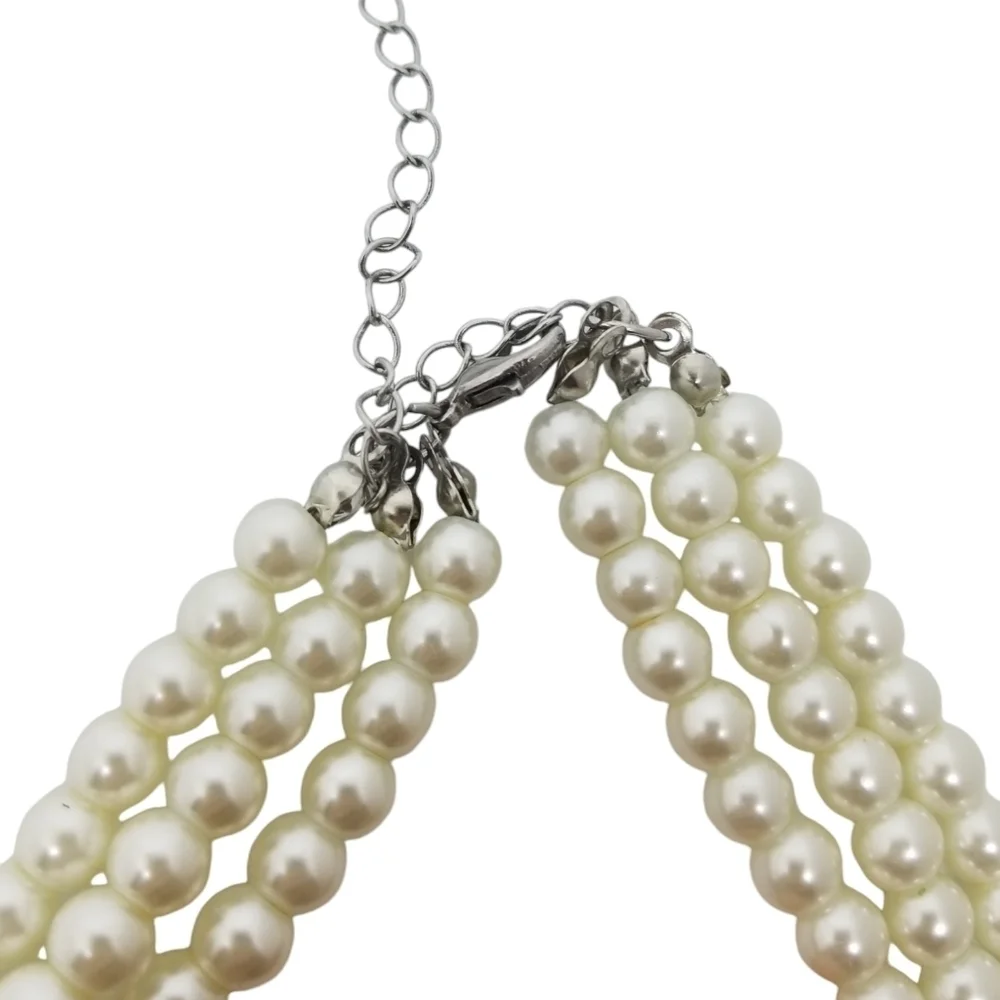 VINTAGE CREAM COLORED GLASS FAUX PEARL & CRYSTAL LAYERED NECKLACE